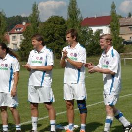 Benefiční fotbal pro Dobromysl 2012